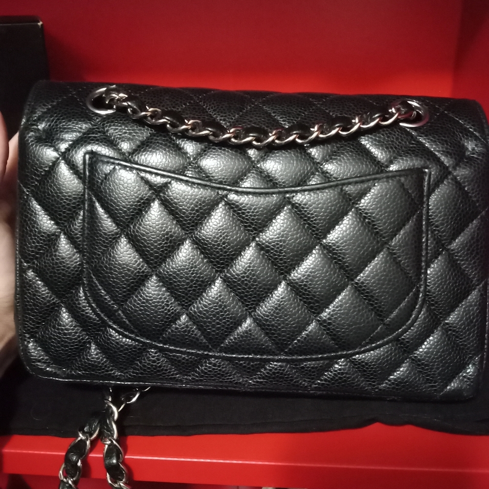 Authentic chanel bag - Picture 11 of 13